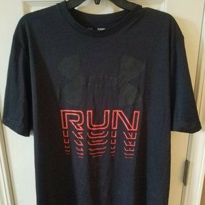 Under Armour Mens Tshirt SS Black Red UA fitted heatgear Size: XL "RUN"
